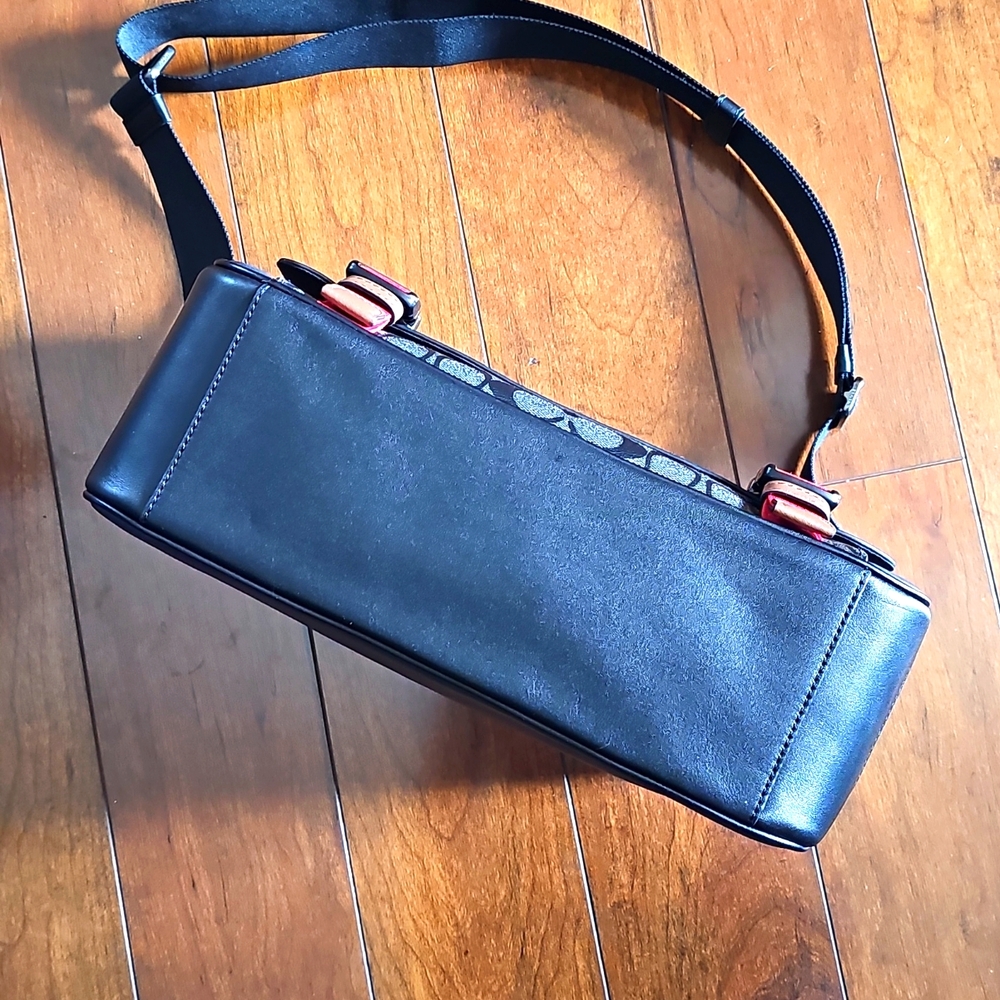 Coach Track Messenger In Colorblock Signature Canvas - Picture 4 of 13